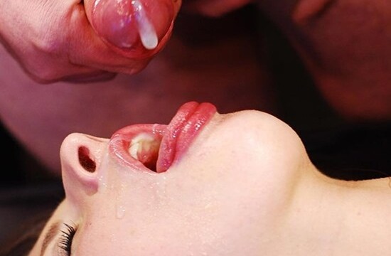 German Goo Girls – Slurping His Cum